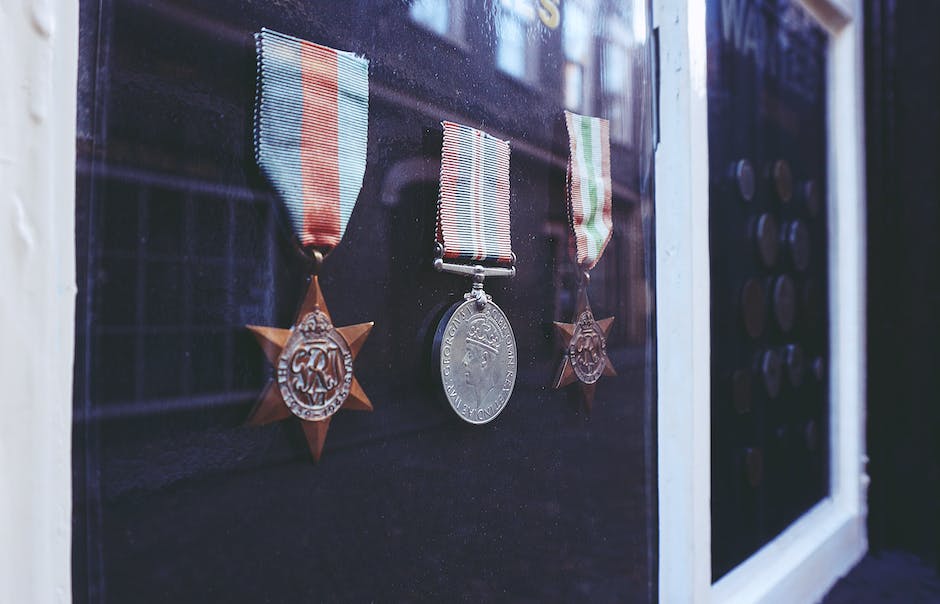 Kolekcjonowanie Medali: Szlachetne Hobby Pełne Historii