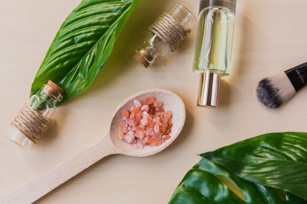 Sekrety naturalnego blasku: Jak wykorzystać olejki eteryczne w codziennej pielęgnacji skóry