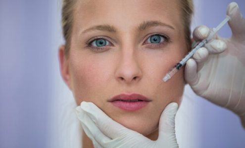 Jakie korzyści zdrowotne i estetyczne niesie za sobą stosowanie botoksu i kwasu hialuronowego?